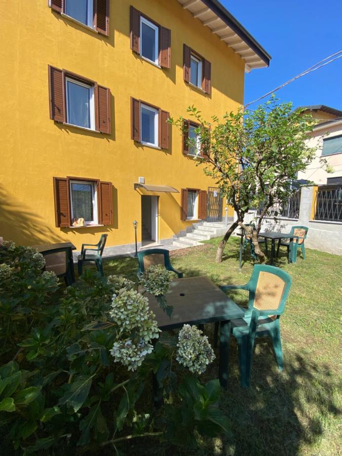 Around Lago Maggiore Apartments Reno Di Leggiuno Exterior photo